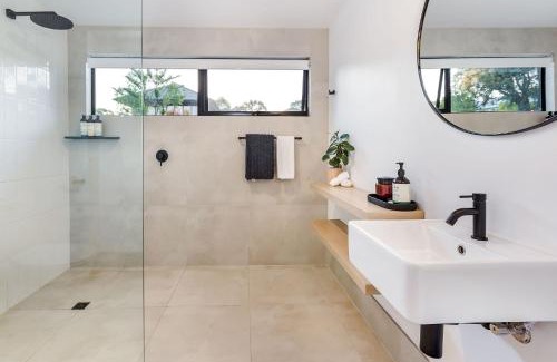 Eagle Bay Apartment | The Lookout, Eagle Bay