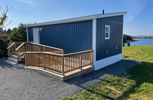 Colindale Cottage | The Lookout - Executive Class, Accessible Mini Villa