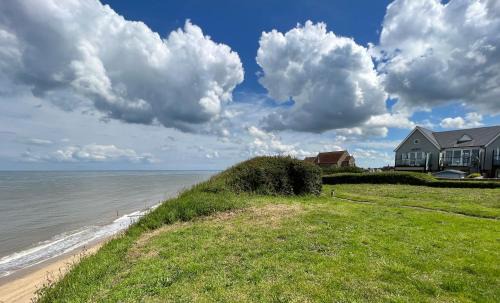 Mundesley House | The Lookout