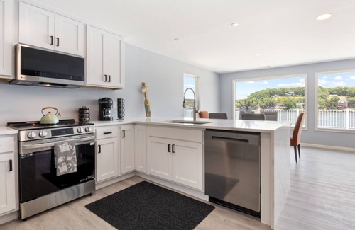 Rocky Mount House | The Lookout on Viewside - 2 Slips & Panoramic Views!