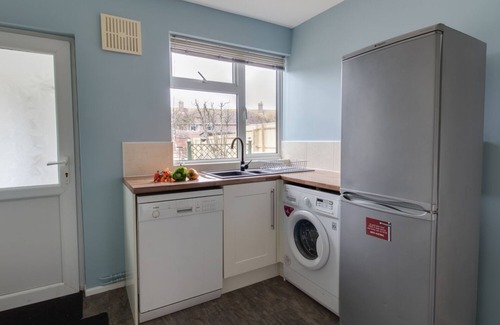 Wyke Regis Cottage | THE LOOKOUT -THE HOUSE WITH A VIEW, pet friendly in Weymouth
