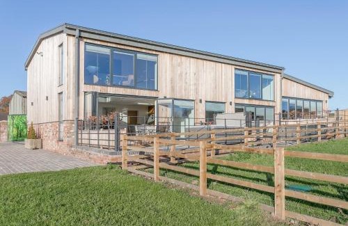 Ticknall House | The Lookout - Ukc3846
