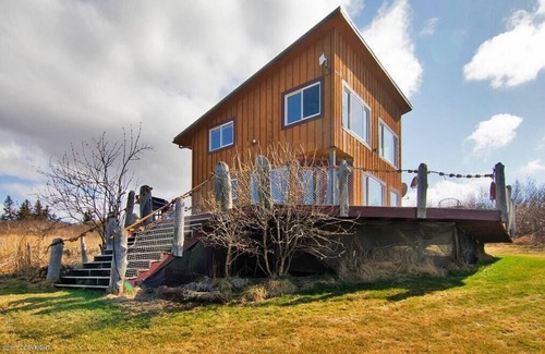 Homer Ski Chalet | The Lookout