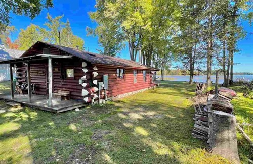 Levering Cabin | The Loon Lodge