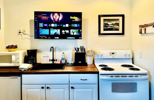 Grand Lake Condo | The Loose Moose Lodge #8 at Downtown Grand Lake near RMNP Entrance