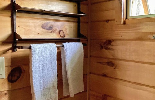 Indian Lake Hotel | The Lorca ADK Motel Room 1