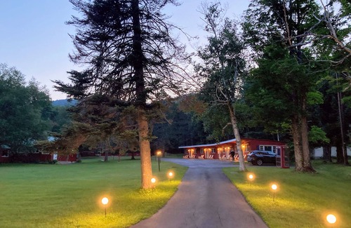 Indian Lake Hotel | The Lorca ADK Motel Room 1
