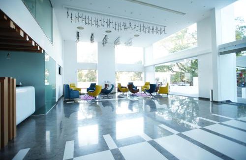 Palani Hotel | The Lotus Hotel Visakka Palani