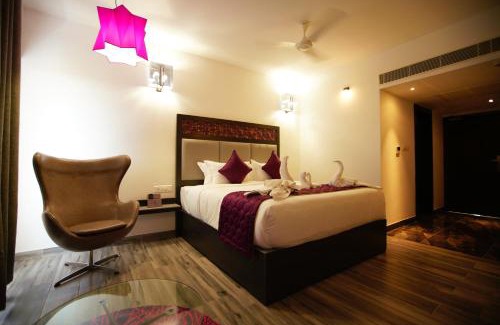 Palani Hotel | The Lotus Hotel Visakka Palani