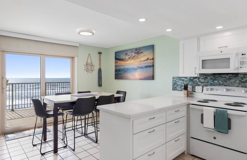 South Padre Island Condo | The Love Boat at Inverness South Padre Sleeps 6