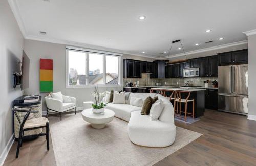Midtown Apartment | The Lumber Baron's Penthouse 3BR/2.5 BA