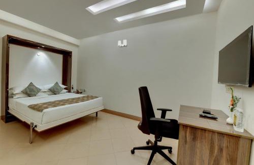 Gandhi Nagar Hotel | The Luxant Hotel