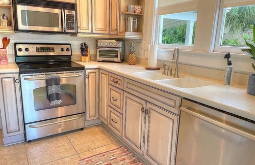 Downtown Historic District House | The LUXE LEMON LOWER, in historic downtown St. Augustine: 2-bedroom