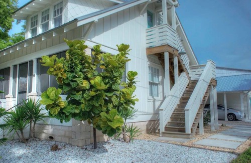 Downtown Historic District House | The LUXE LEMON LOWER, in historic downtown St. Augustine: 2-bedroom