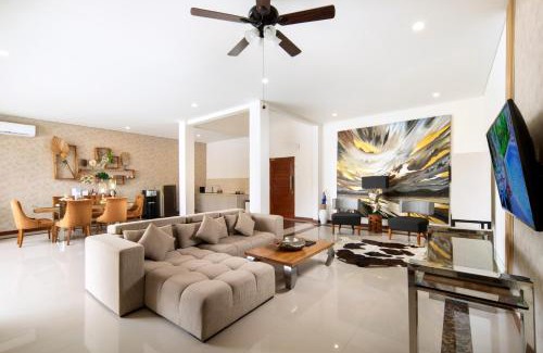 Batubelig Villa | The Luxury Collection, Monaco Blu