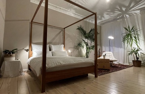 Schoeneberg Apartment | The Luxury Orchid Home