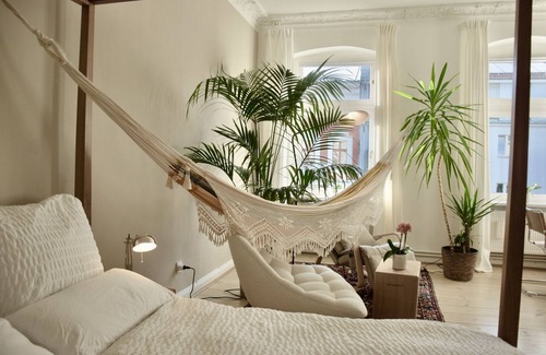 Schoeneberg Apartment | The Luxury Orchid Home