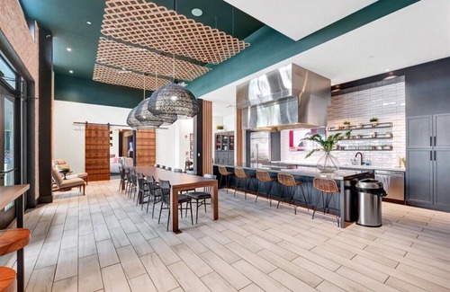 Prospect Apartment | The Lyric 185 - Norton Commons