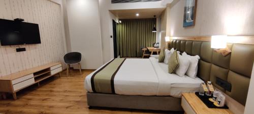 Raipur Hotel | THE M HOTEL
