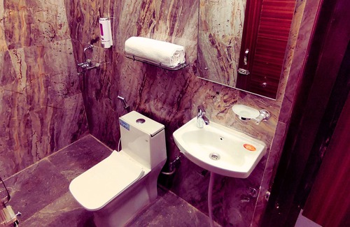 Bail Parao Hotel | The MadhuNandan