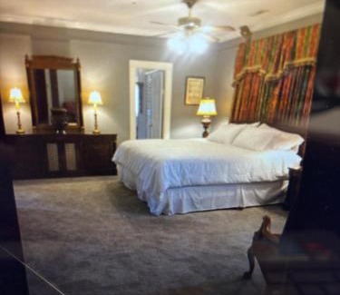 Midtown Apartment | The Madison House Upstairs Apartment