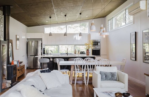 Narrawallee House | The Magic Beach House