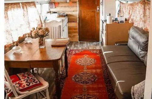 Blanca House | The Magic School Bus @ Great Sand Dunes NP!