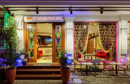 Sultanahmet Hotel | The Magnaura Palace Hotel