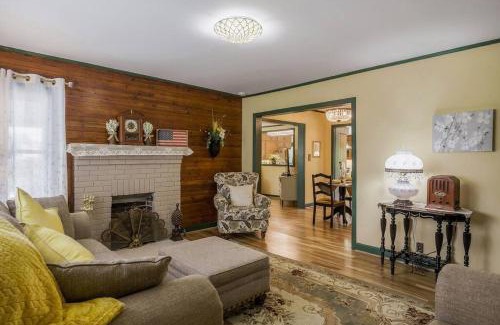 Sparta House | The Magnolia House