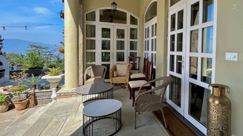 Almora House | The Magnolia Lodge