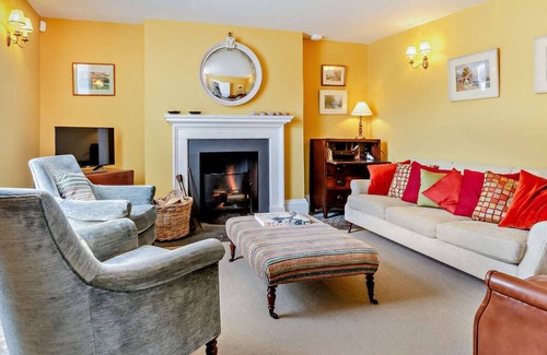Bridport House | The Magnolias - Burton Bradstock