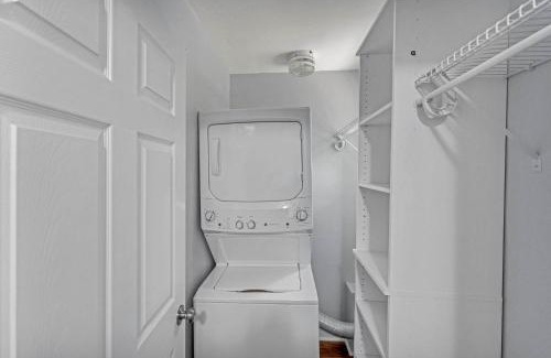 Oneonta Apartment | The Main Lineup 3 - All Star Baseball Rentals