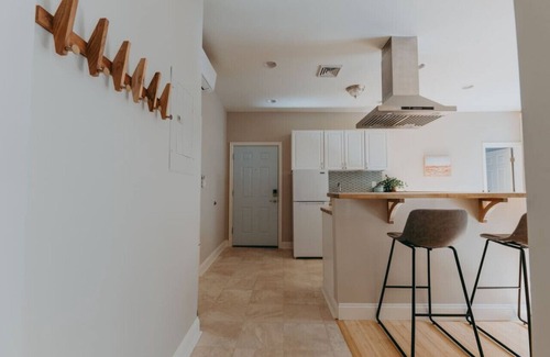 Lancaster Apartment | The Maisonette on Duke | King Bed, Chic, Downtown Lancaster