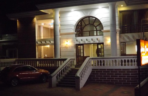 Kandal Hotel | The Majestic Crown