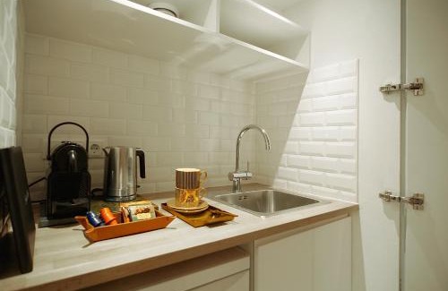 Haarlemmerbuurt Bed & Breakfast | The Mallory
