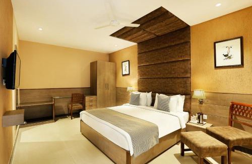 Bareilly Hotel | The Manor Bareilly by Leisure Hotels