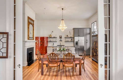 Cannonborough Elliotborough House | The Manor by Guesthouse Charleston- Grand Immaculately Restored Historic Home in Downtown Charleston