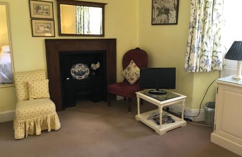 Luckington House | The Manor Farm Alderton