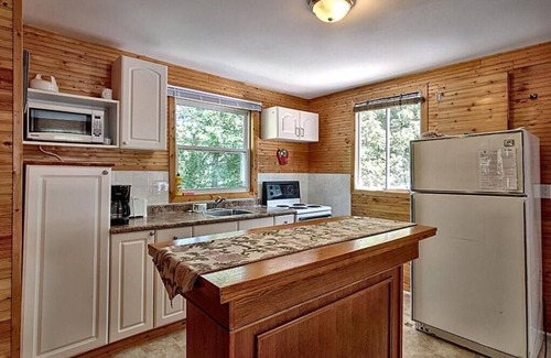 Arden Cottage | The Maple cottage in Lake O' Lakes