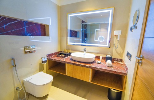 Bhopal Hotel | The Maple Hotel-Bhopal