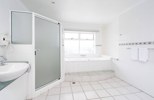 West Mackay Hotel | The Marco Polo