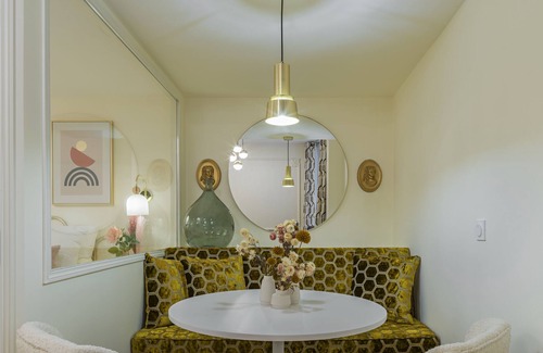 Chaillot Apartment | The Margarette Suite