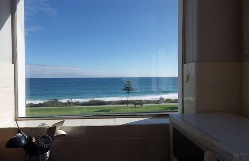 Cottesloe Apartment | The Mariner on the Beachfront