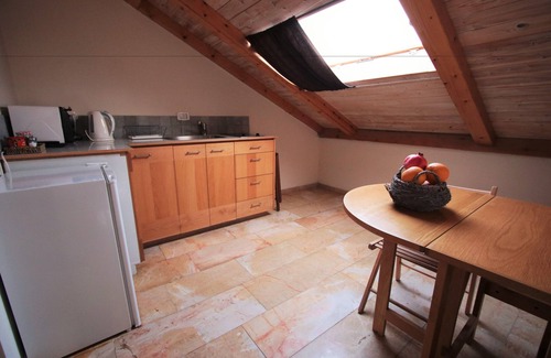 Nachlaot Apartment | The Market Courtyard - Jerusalem Suites