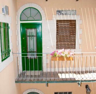 Nachlaot Apartment | The Market Courtyard - Suites Hotel
