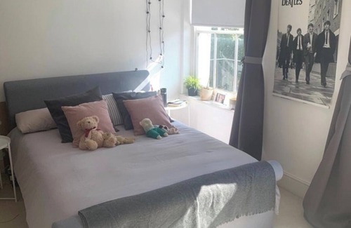 Bryanston and Dorset Square Apartment | The Marylebone Hacienda, 4-bedroom corporate apartment with WiFi AC in London