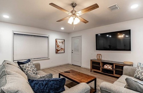 North by Northwest House | The Maven - 3BR/2BA - New Home