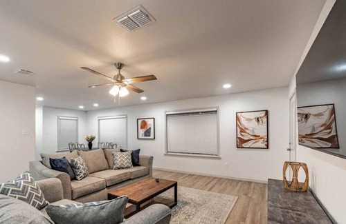 North by Northwest House | The Maven - 3BR/2BA - New Home