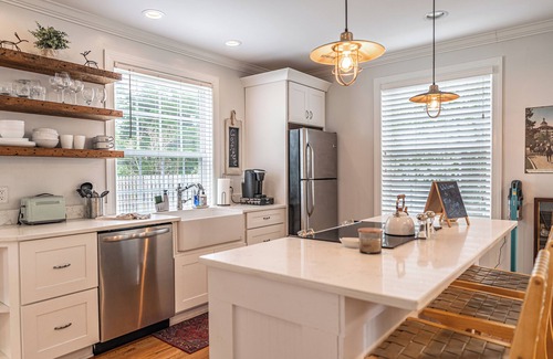 Old Town House | The McCaskill Cottage in the Village of Pinehurst!