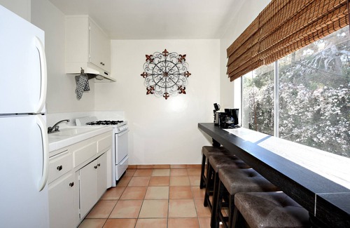Mar Vista Apartment | The Mclaughlin #12